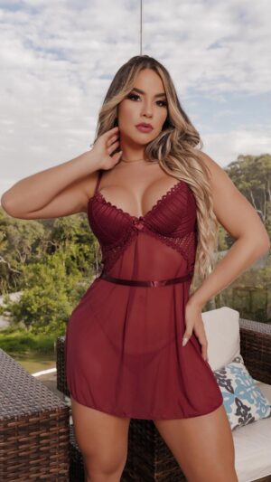 Camisola de Renda Provocante e Delicada - Com Calcinha