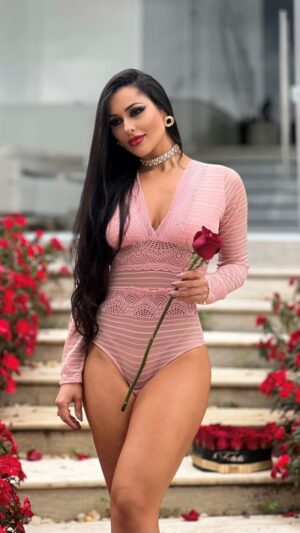Body Manga Longa em Renda e Tule — O Poder do Seu Mistério  Ref.: 0598